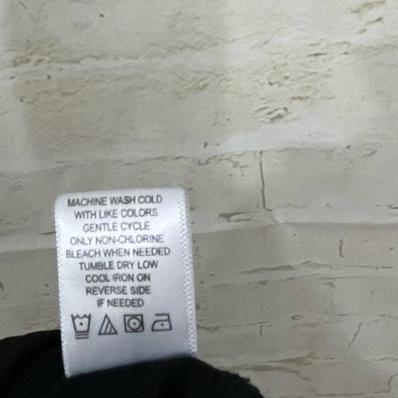 Adrienne Vittadini Black Keyhole Neck Sheer 3/4 Sleeve Blouse - Picture 11 of 12